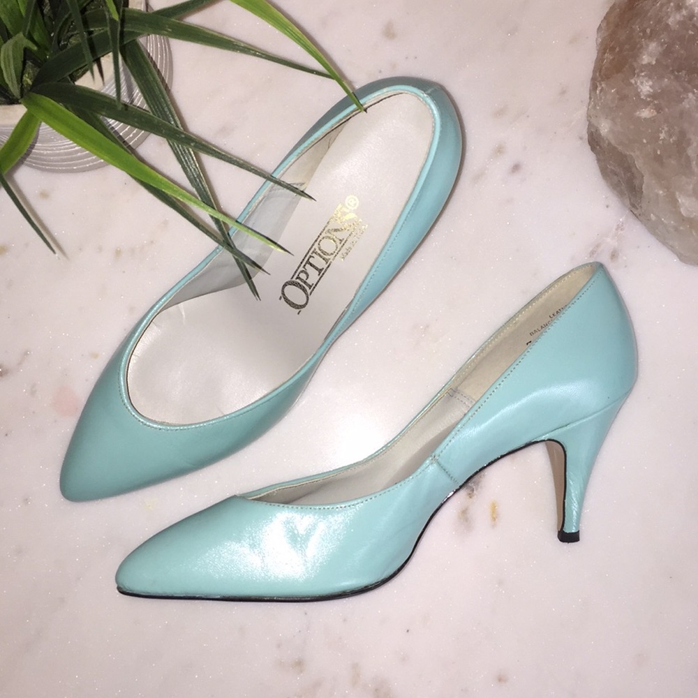 Fun Teal Pumps!!